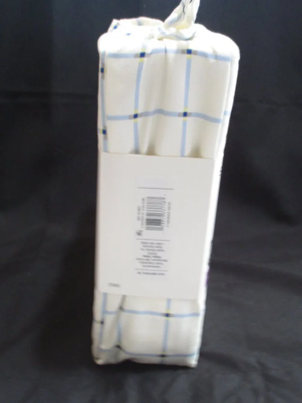 Room Essentials Twin/Twin XL Sheet Set Microfiber White, Blue lines